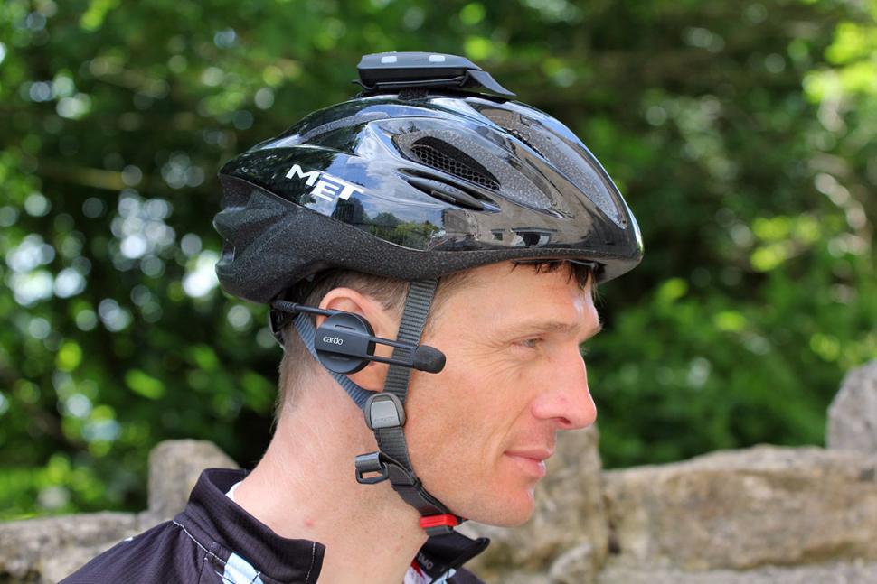 Bicycle best sale helmet communication